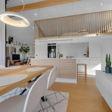 Beautiful In With 1 Bedrooms
