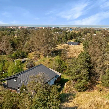 Beautiful In With 1 Bedrooms Holiday home