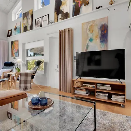 Vakantiehuis Beautiful In With 1 Bedrooms *